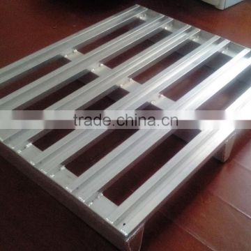 LIGHTWEIGHT ALUMINUM STRINGER PALLET