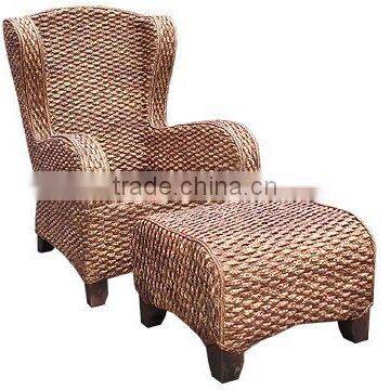 2012 Queen Chair in brown/ indoor chairs