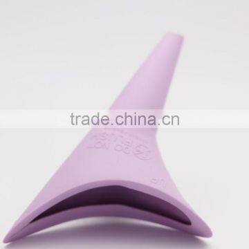 High Quality BPA Free Silicone Material Female Urinal Outdoor Using , Standing Urinal With OPP Bag Packing photo-4