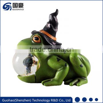 Custom made small Decorative figures green Frog Water snow globe ball