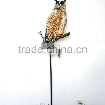 glass&irol owl stake