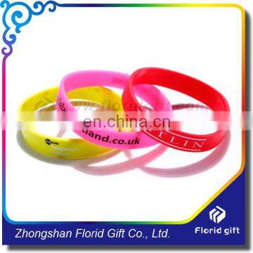 Debossed/Embossed Color Filled Silicon Wristband With Custom Logo for Promo photo-2