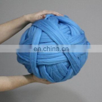 Free samples 66s Cheap wholesale Merino Wool Super Chunky Yarn Arm Knitting Giant Chunky Knit yarn Making Rugs Blanket and Craft