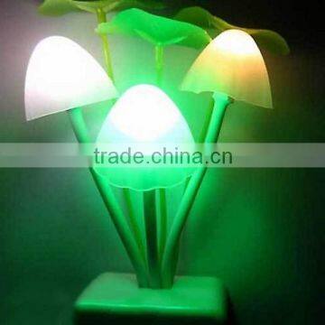 Home Illumination Romantic Colorful LED Mushroom Night Light Dream Bed Lamp SNL044