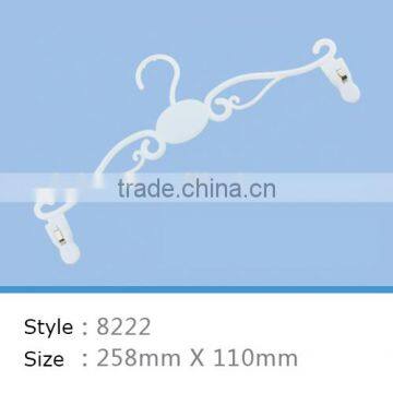 wholesale fashion design plastic clothes hanger for underwear and bra