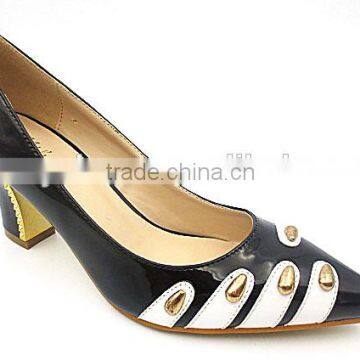 stylish middle heel pointed toe high heel women shoes with rivet