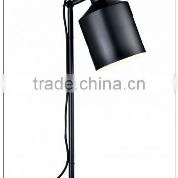 black metal winebottle shape table light popular in North America market