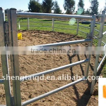 High quality Easily Assembled hot dipped galvanized Welded Metal Livestock Corrals Steel rails Cattle Yard