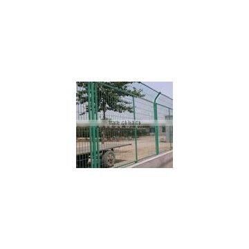 wire mesh fence