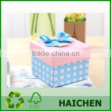 Alibaba 2014 new design hot selling paper gift boxes