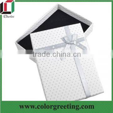 Factory customized design cardboard garment packaging