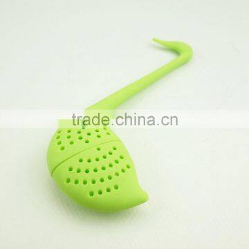 16050 Hot selling goose shape silicone tea strainer