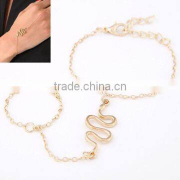 Snake shape alloy finger chain ring bracelet cheap finger bracelets women finger chain ring bracelet jewelry