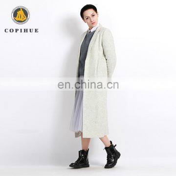 China Competitive Price Long Creamy White Jacket Coat Fashion