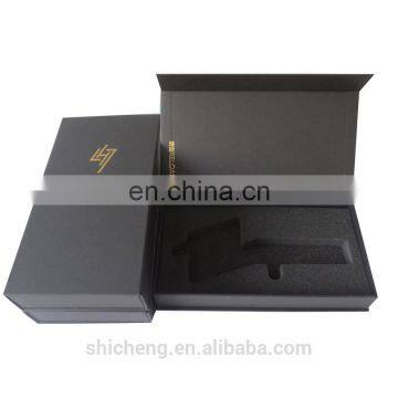 2017 Custom Black Rigid Magnetic Closure Gift Box Wholesale