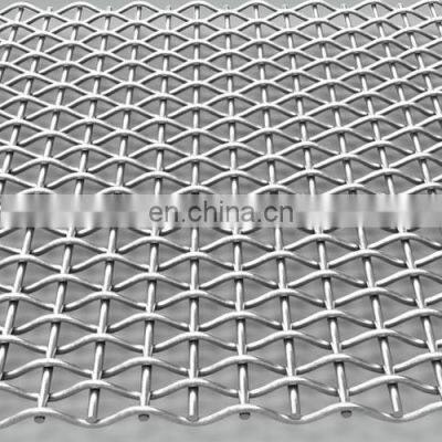 Low-carbon Iron Wire Mesh Fence Crimped Wire Mesh Galvanized Square Iron Wire Fence photo-5