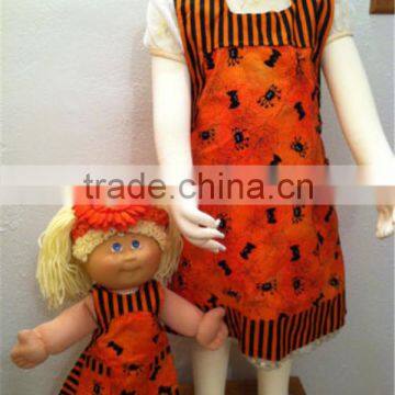 2014High quality fashion promotional customized child adult doll apron set