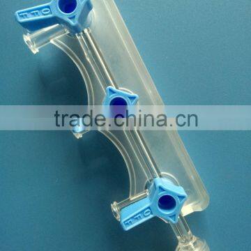 Disposable medical plastic manifold stopcock with 3 ports