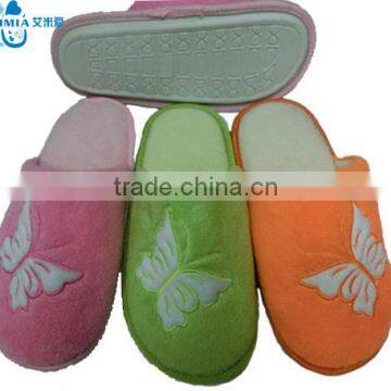 Woman Winter Plush TPR Indoor Slippers