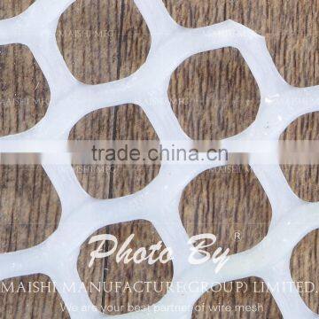 Plastic Mesh & Netting 3/8" to 1" hole