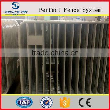 Event Fence Barrier With Movable Feature Pedestrian Using
