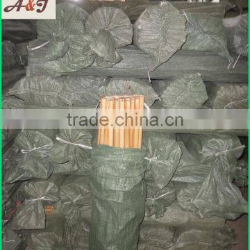 Varnished Wooden Handle for Brooms or Mops photo-3