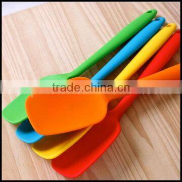 FDA Grade BPA Free Silicone Spatula Wholesale,Hanging Type Handle Design Silicone Spatula Set photo-2
