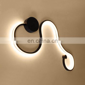 Nordic Newest Creative Aluminum LED Curve Wall Lamp Wall Sconce Snake Modern Wall Light for home