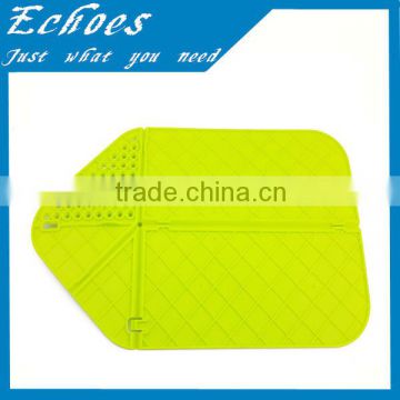 Foldable chopping board