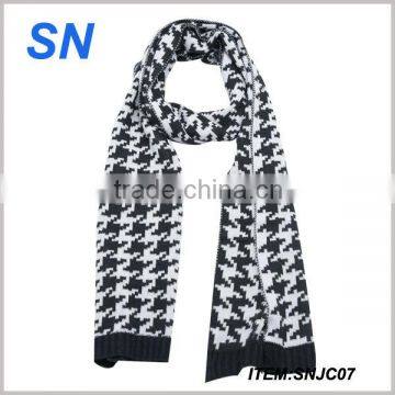 fashion black and white acrylic fabric wholesale scarf