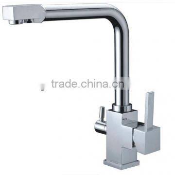 2014 Chinese Chrome Plated Brass Dual Handle Basin Faucet