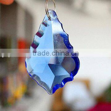 K9 Maple Leaf Pendant ( Pendeloque Cut Crystal )