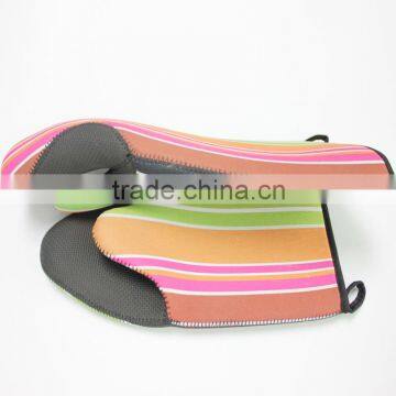 Ladies Insulated Heat Resistant Neoprene oven mitt / oven mitten