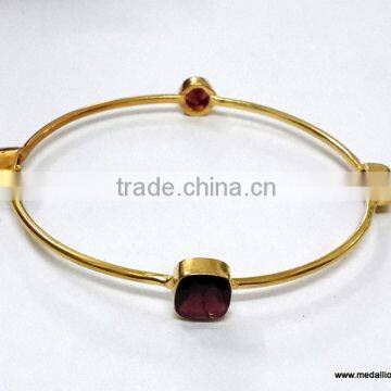 Garnet Facet Cushion Brass Gold Plated Bangles, Brass Gemstone Bangle, Fashionable Gemstone Bangle