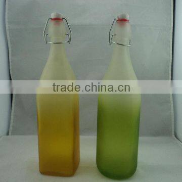 high quality custom made glass 1000ml bottles with plastic or ceramic swing top