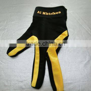 Superior wholesale three finger left hand glove for snooker billiard average size