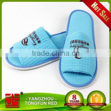 Wholesale Blue Waffle Open Slippers Custom Embroidered Hotel Disposable Slippers