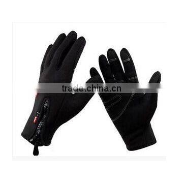 SKI GLOVES