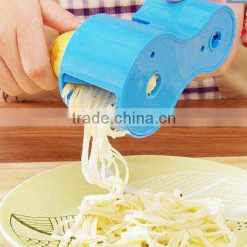 2016 New Design Plastic Rotary Cheese Grater Manual Vegetable Shredder Potato Grater Carrot Grater photo-3