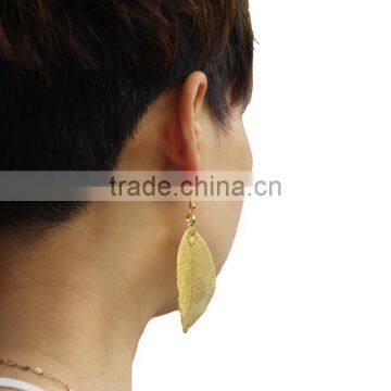 Zm33721a New Model Fancy Ladies Leaf Design Drop Earrings for Party Girls photo-4