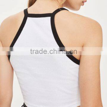 Black and White Contrast Color Basic Style Women's Crop Top photo-3