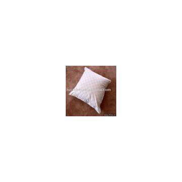 Down cushion/pillow