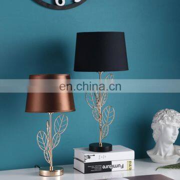 New design indoor lighting desk decoration iron material modern hotel bedside lamp for gift set