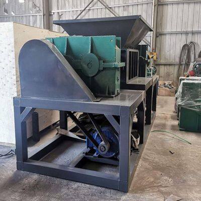 Hocheffizient und energiesparend / Textil-Schreddermaschine / Textil-Doppelwellen-Schredder photo-6