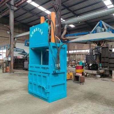 Prensa hidráulica vertical para hacer balas de algodón y de ropa usada photo-6