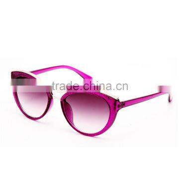 OEM Latest Fashion Polycarbonate Eyewear Women Sunglasses photo-3