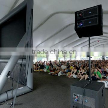 curved beam tent structure for outdoor inflatable screens