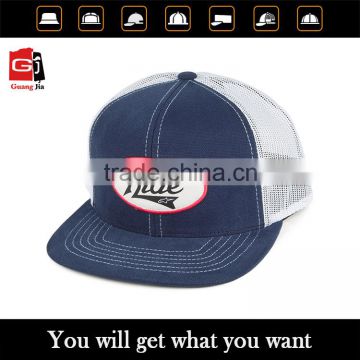 Promotion Wholesale Custom Flat Bill Mesh Panel Plain Trucker Hat Cap