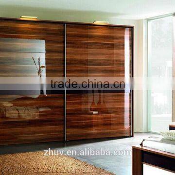 UV SLIDING DOORS WARDROBE