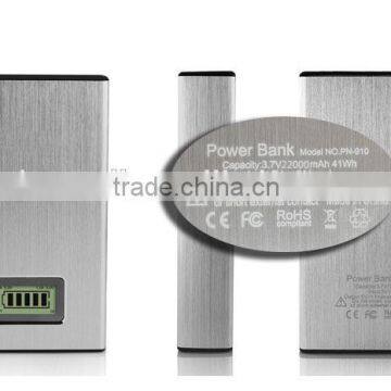 2015 Best Selling Aluminium Allo Mobile Power Bank 20000mah With Led Indicator Screen photo-4